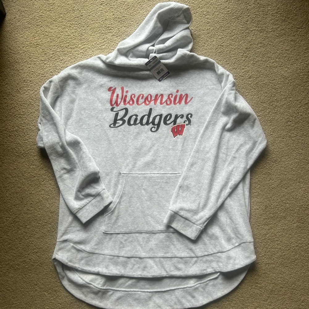 NWT Wisconsin Badgers Ladies XXL Hoodie